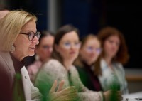LH Mikl-Leitner bei Mentoring-Programm für NÖ Gemeinderätinnen