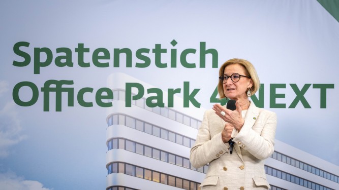 Spatenstich für den Office Park 4 NEXT am Flughafen Wien-Schwechat