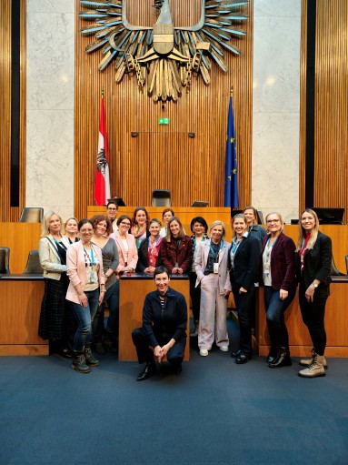Parlamentsführung mit Nationalrätin Henrike Brandstötter