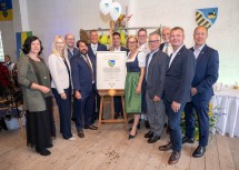 Festakt zur Verleihung des Gemeindewappens in Glinzendorf.